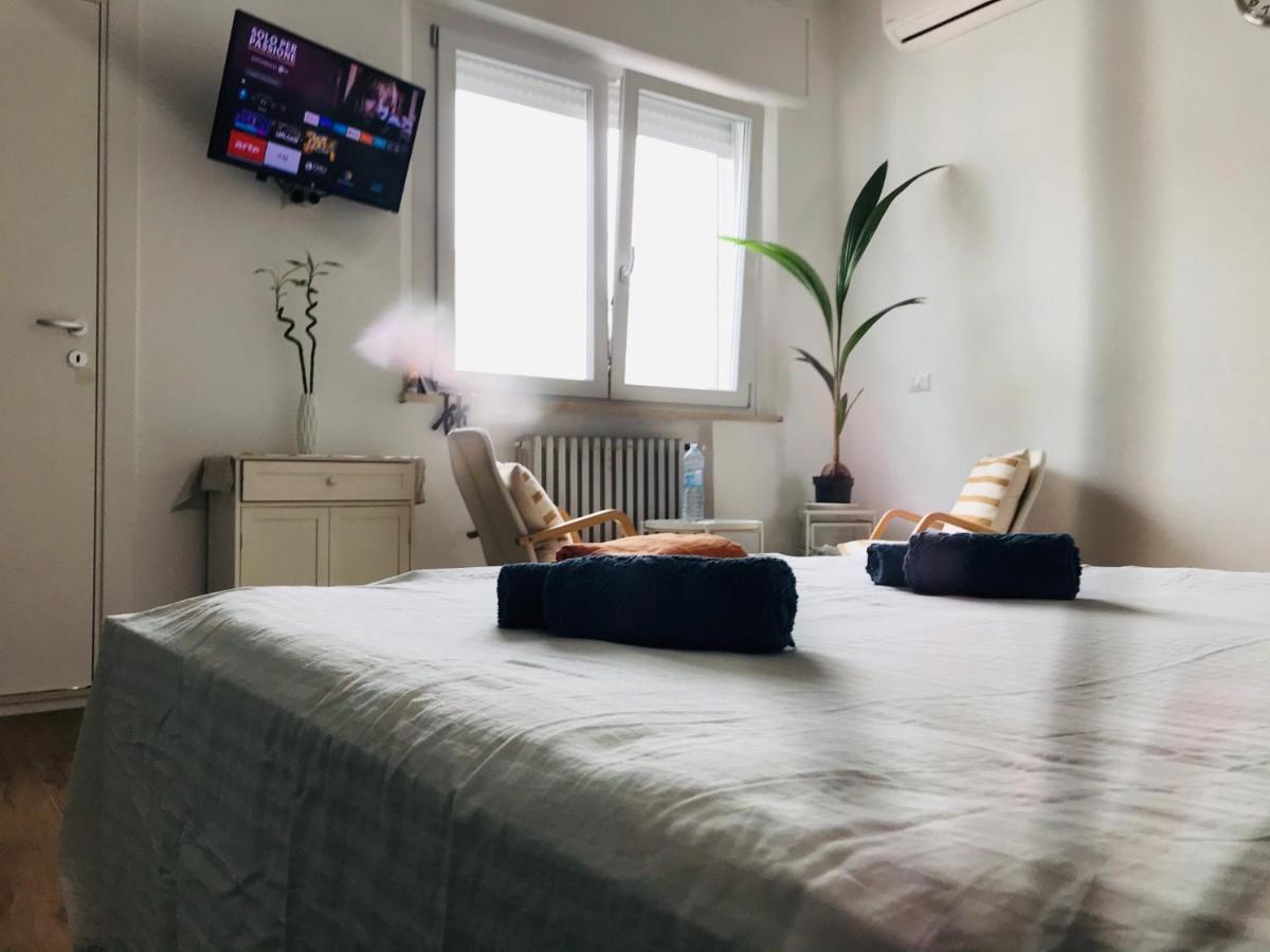 Stanza E Bagno Privato, Idromassaggio Con Extra Fee, In Appartamento Ferrara Exterior foto