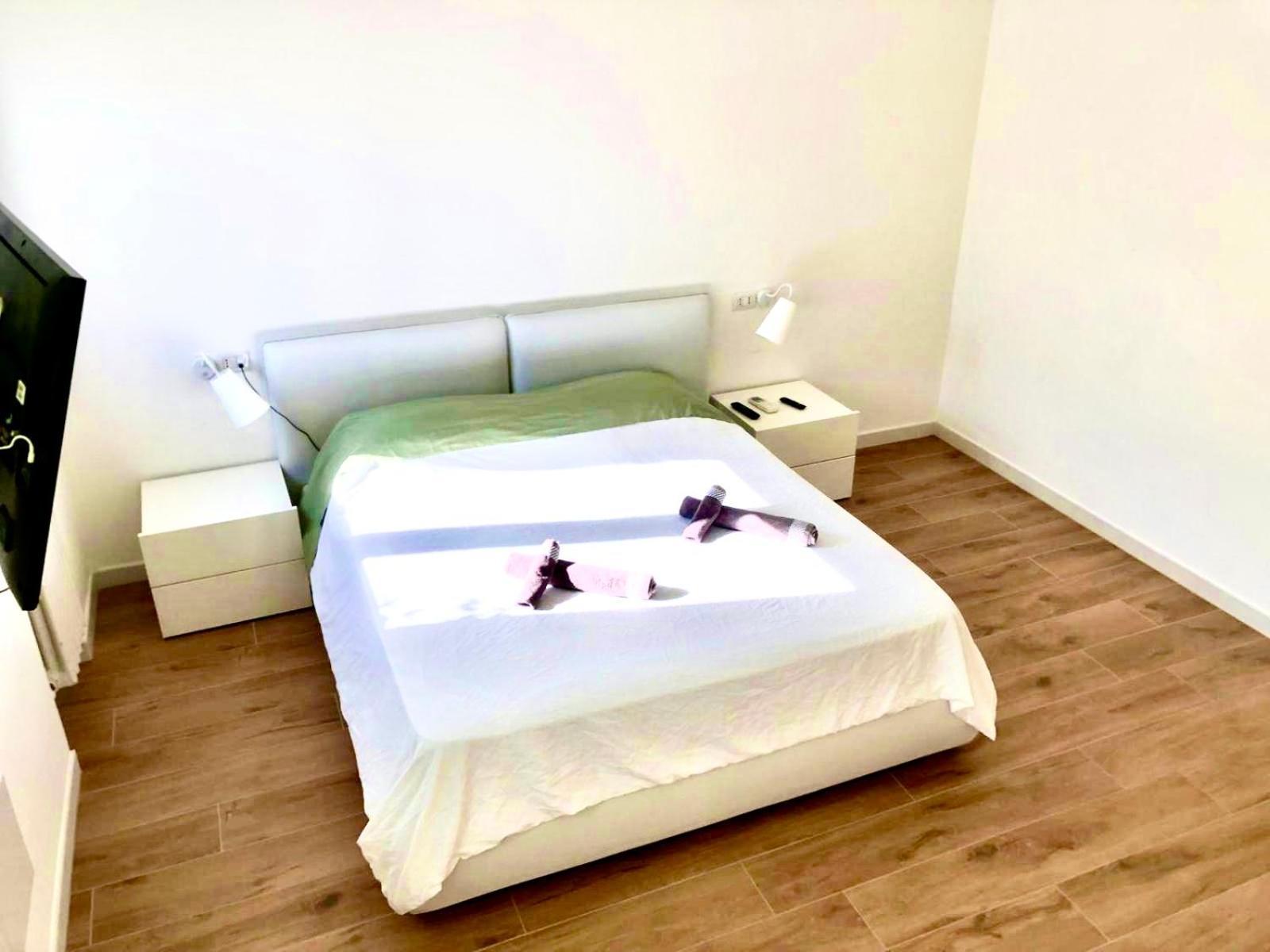 Stanza E Bagno Privato, Idromassaggio Con Extra Fee, In Appartamento Ferrara Exterior foto